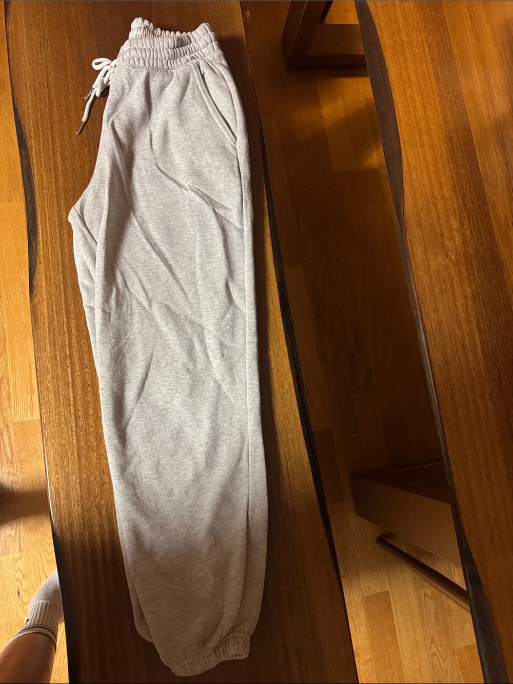 A&F Gray Drawstring Jogger Sweatpant and Hoodie cropped